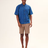 CAMISA BOXY MANGA CURTA EM JEANS MASCULINO CLARO