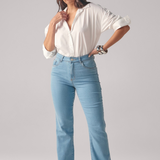 Calça Feminina Reta - Jeans Claro