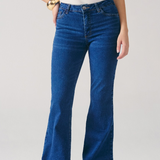 Calça Flare Feminina Jeans Cintura Média